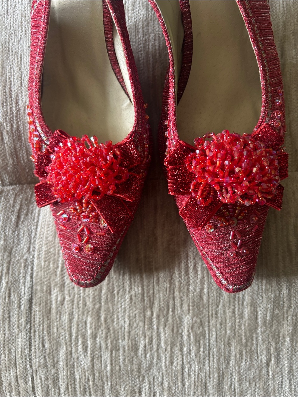 Red Beaded Pointed-Toe Slingback Heels Size 8 - Picture 5 of 7